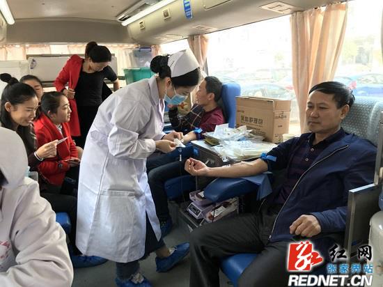无偿献血 让爱传递_区县_张家界站_红网